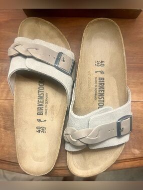 Birkenstock Women’s Oita Braided Suede Strap Sandals in Taupe NWOT